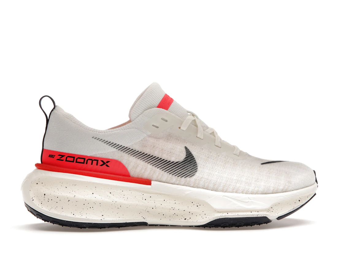 Vue 36 de Nike ZoomX Invincible Run 3 White Bright Crimson