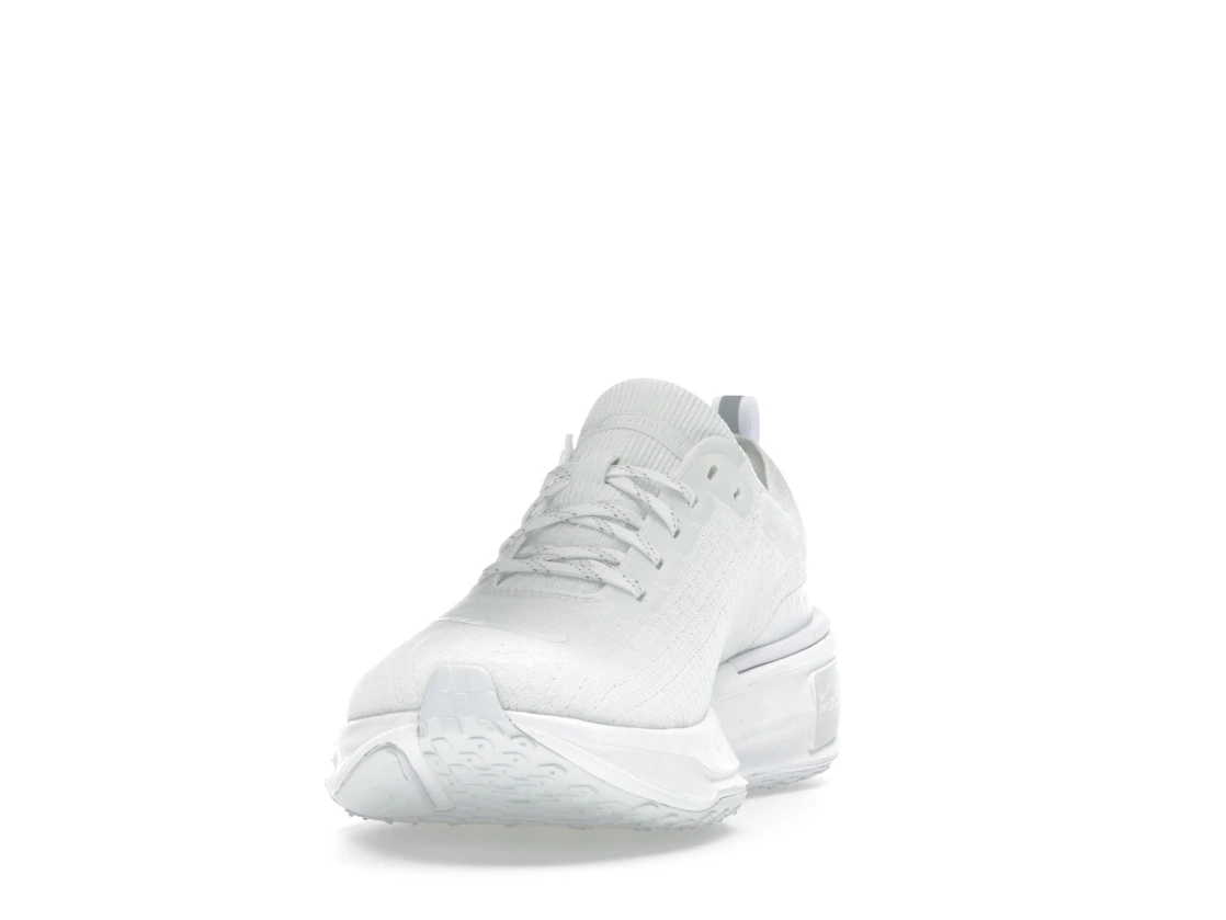 Vue 12 de Nike ZoomX Invincible Run 3 White Photon Dust 