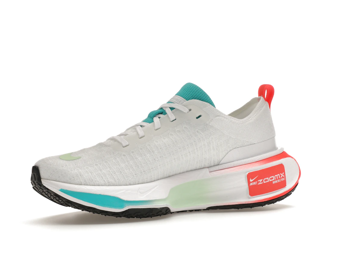 Vue 16 de Nike ZoomX Invincible Run 3 Year of the Dragon