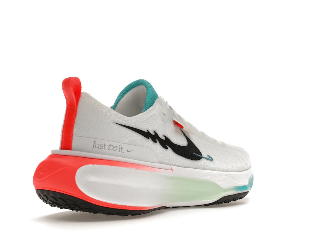 Vue 32 de Nike ZoomX Invincible Run 3 Year of the Dragon