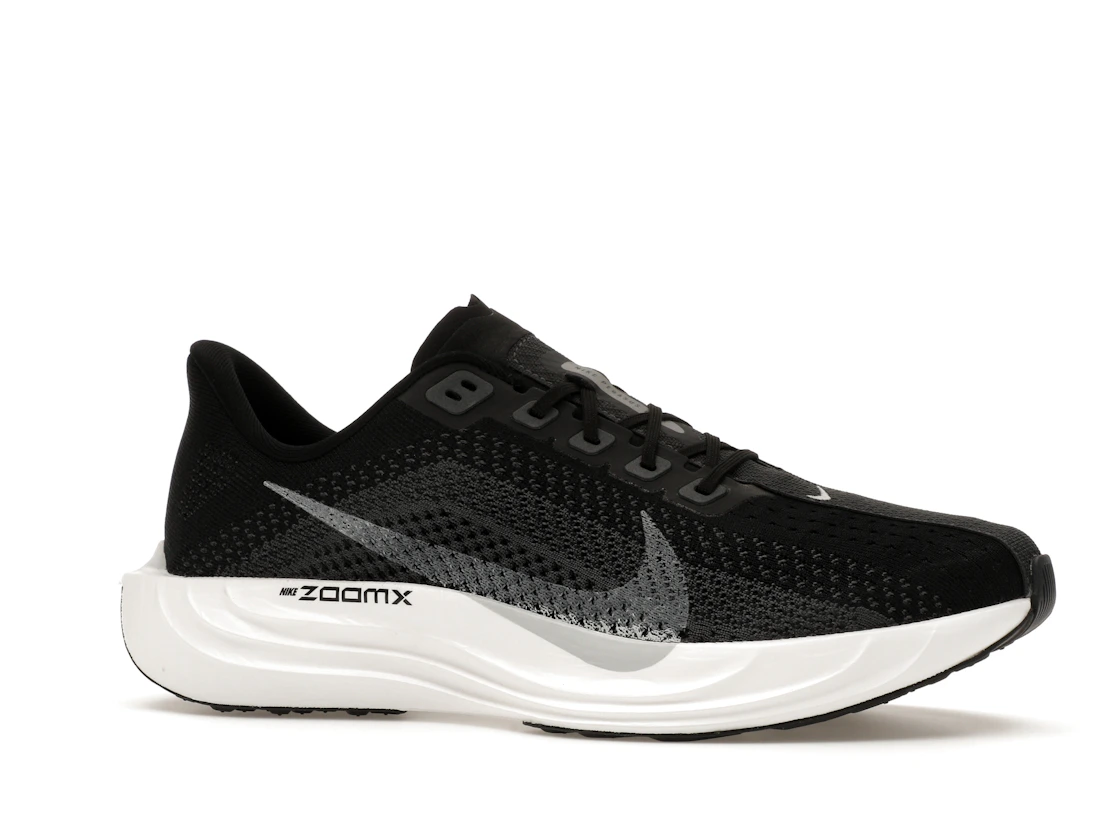 Vue 3 de Nike ZoomX Pegasus Plus Black Pure Platinum