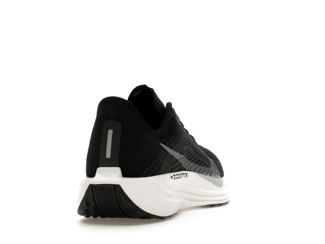 Vue 30 de Nike ZoomX Pegasus Plus Black Pure Platinum