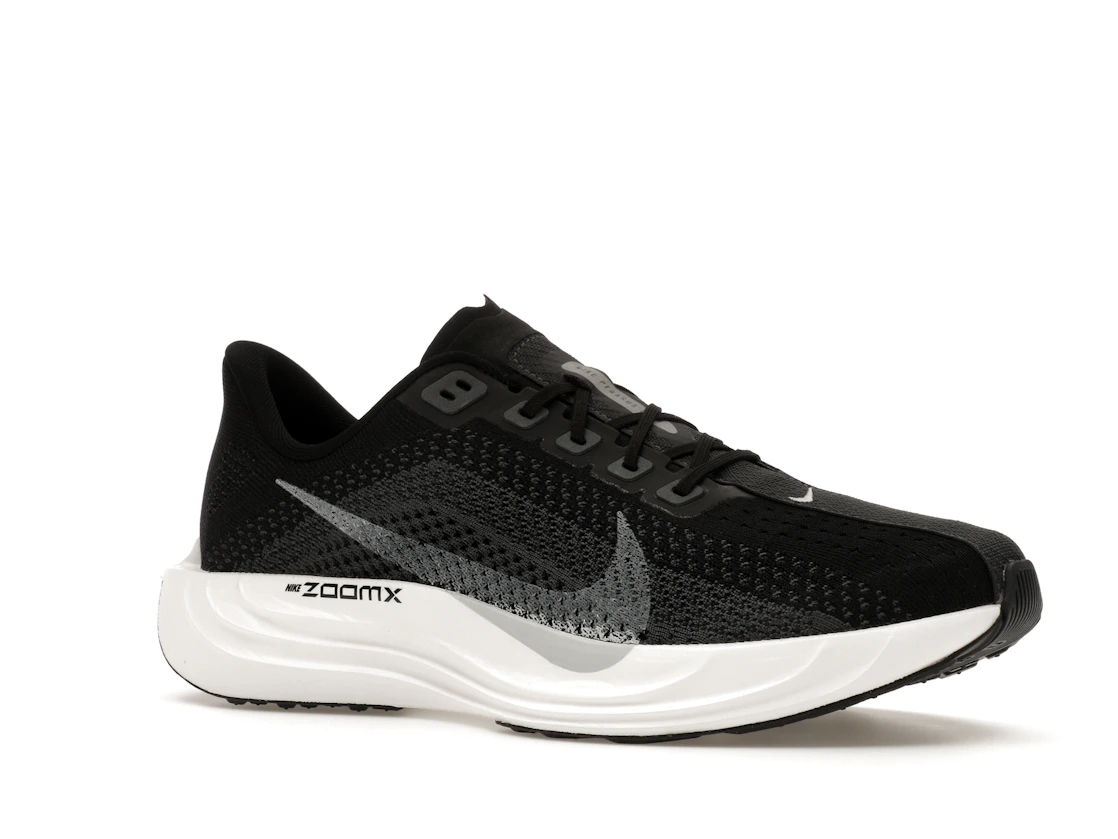 Vue 4 de Nike ZoomX Pegasus Plus Black Pure Platinum