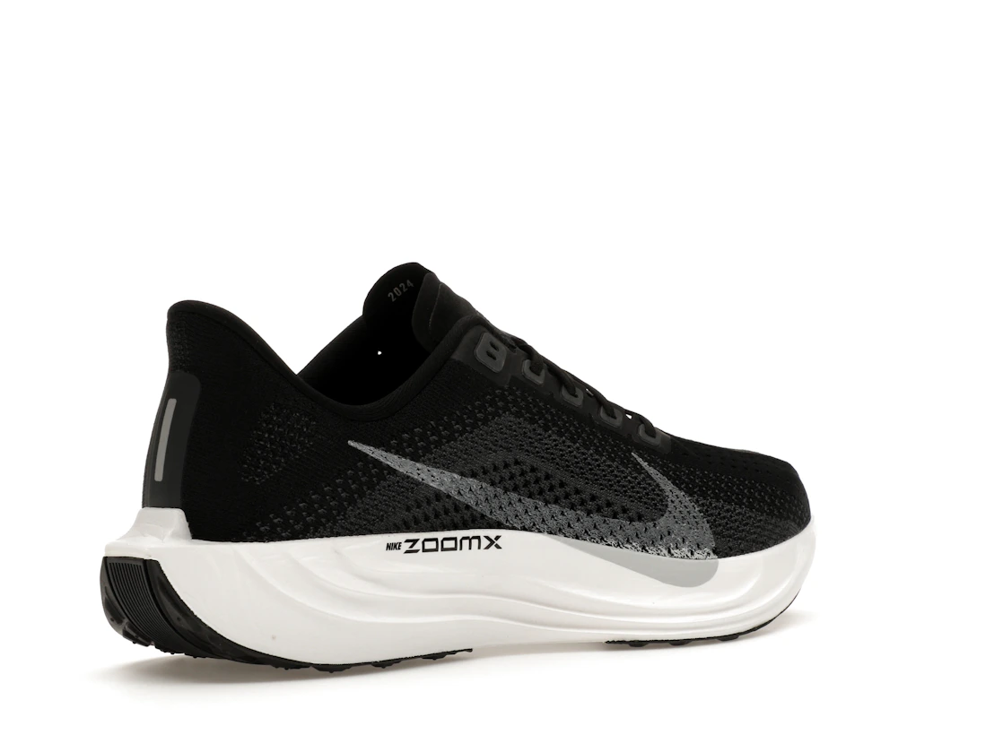 Vue 33 de Nike ZoomX Pegasus Plus Black Pure Platinum