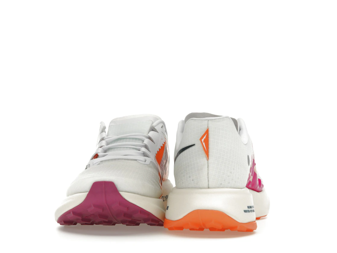 Vue 11 de Nike ZoomX Ultrafly Trail White Safety Orange Vivid Grape
