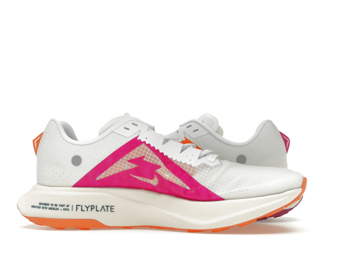 Vue 20 de Nike ZoomX Ultrafly Trail White Safety Orange Vivid Grape