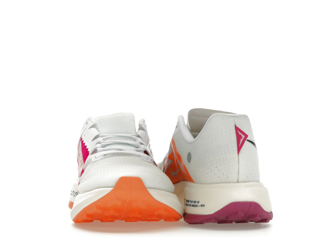 Vue 27 de Nike ZoomX Ultrafly Trail White Safety Orange Vivid Grape