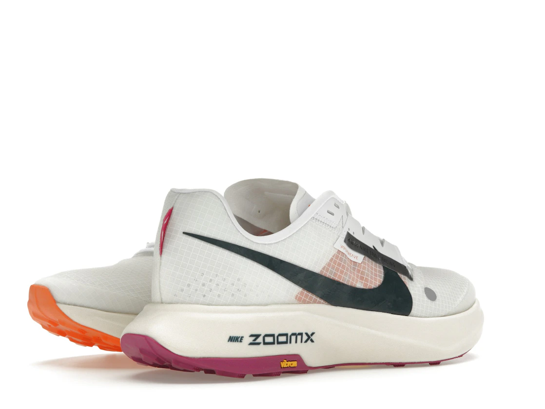 Vue 33 de Nike ZoomX Ultrafly Trail White Safety Orange Vivid Grape