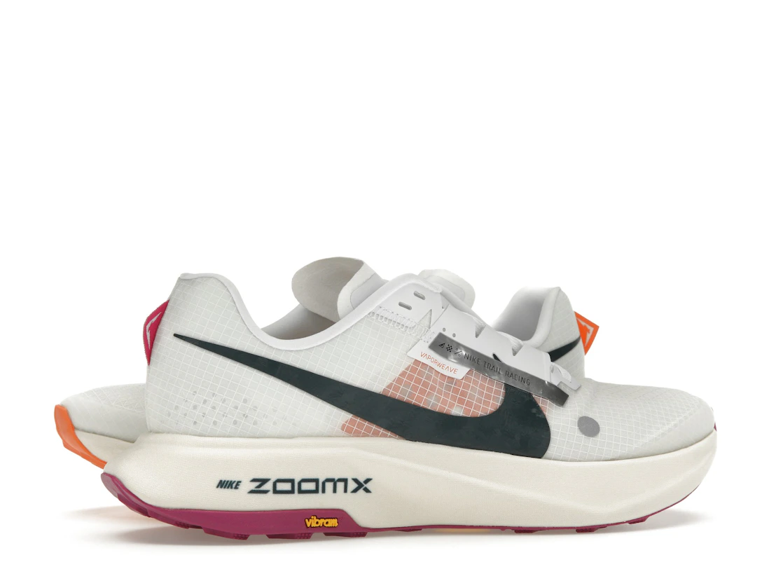 Vue 35 de Nike ZoomX Ultrafly Trail White Safety Orange Vivid Grape