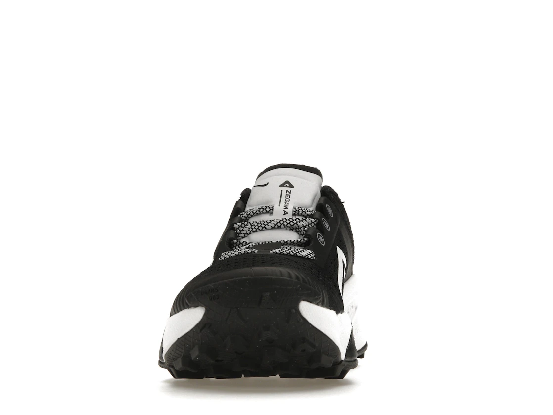 Vue 11 de Nike ZoomX Zegama Trail Black White 