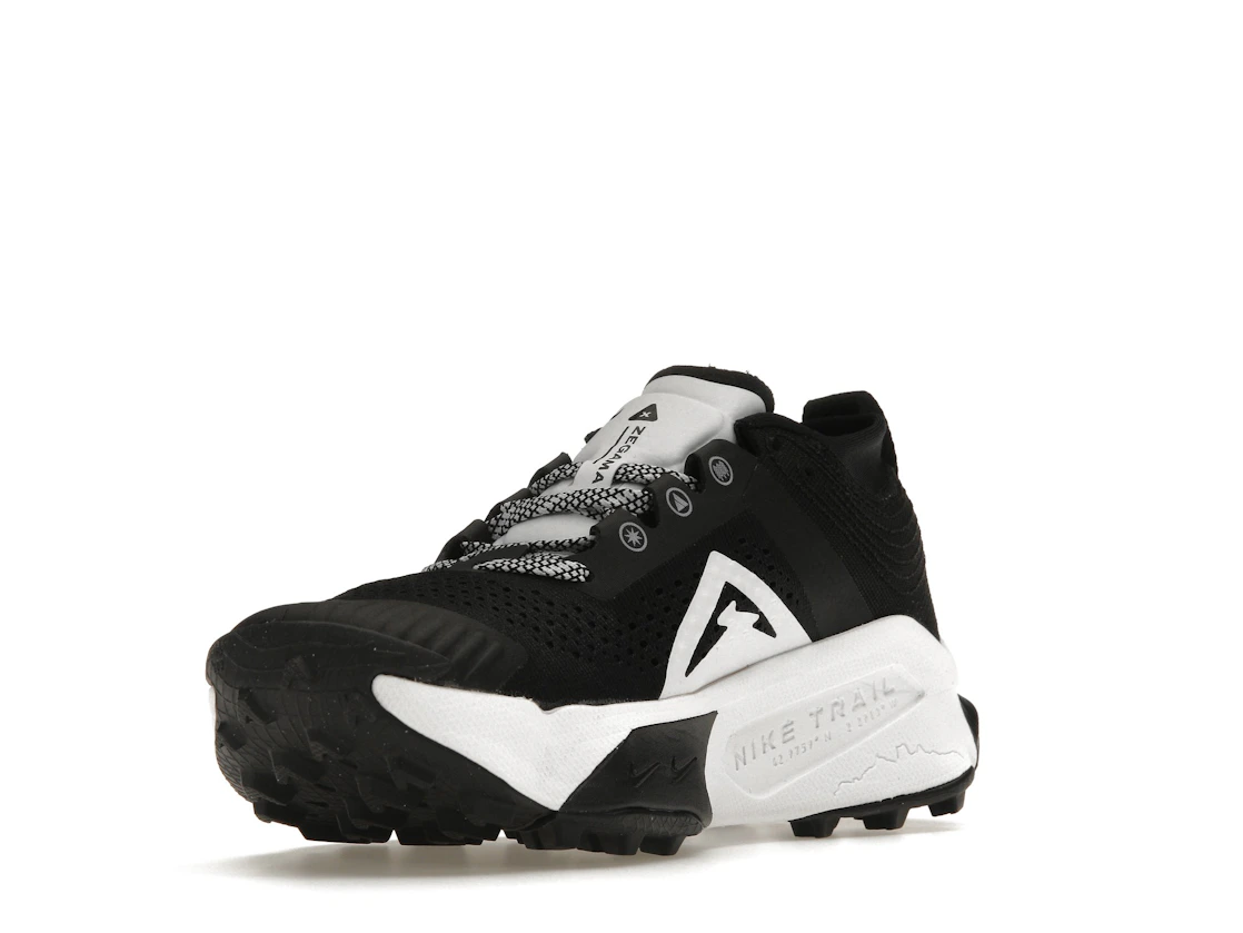 Vue 14 de Nike ZoomX Zegama Trail Black White 