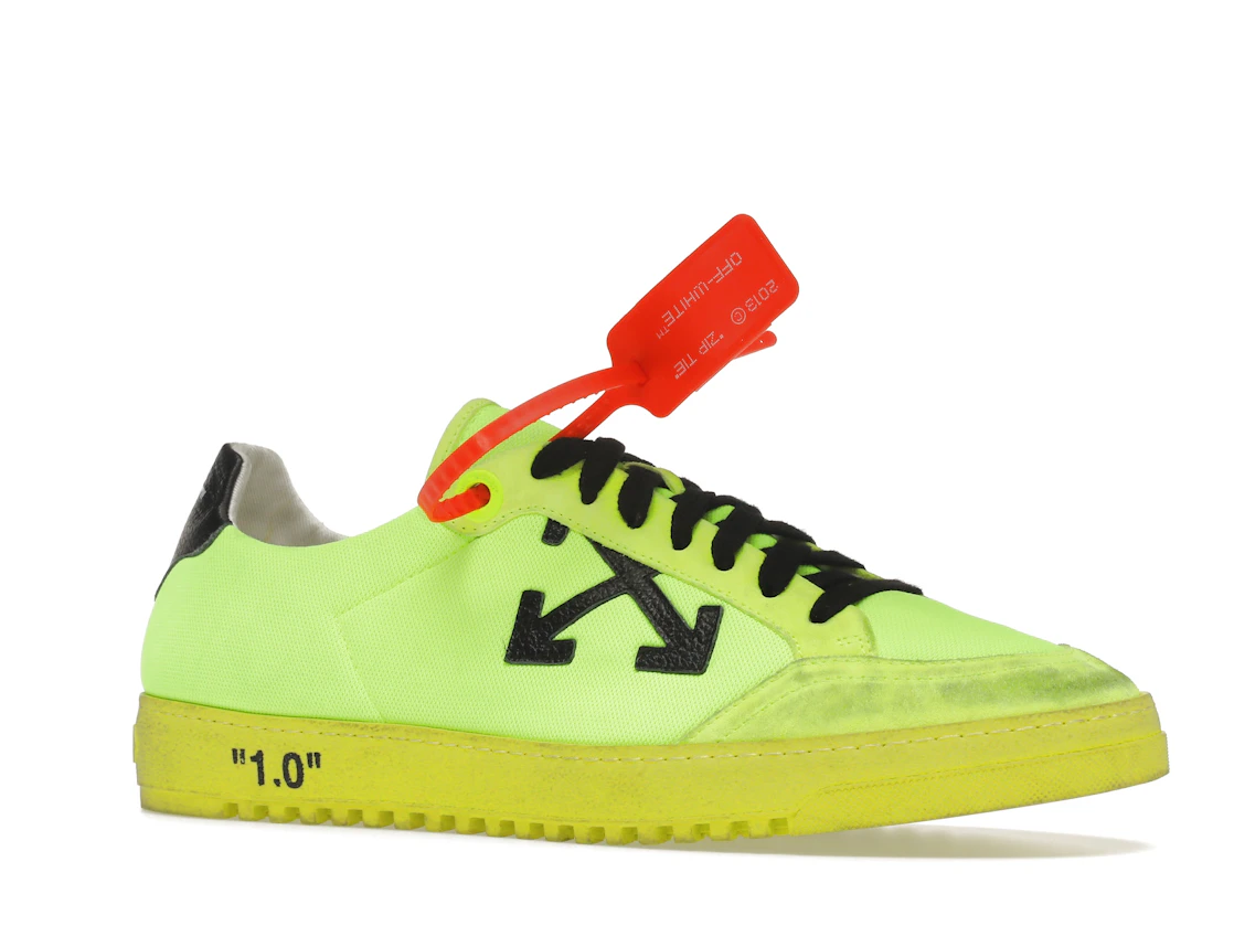 Vue 4 de OFF-WHITE Low 2.0 Fluo Yellow FW19