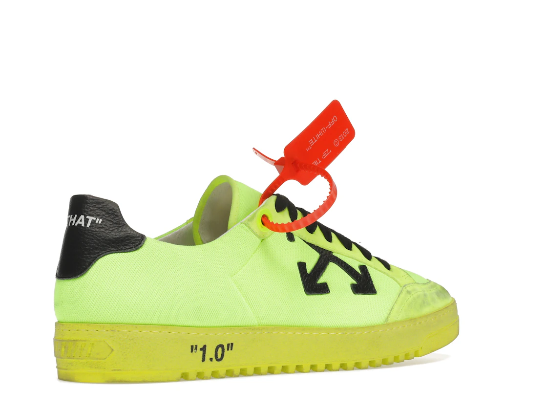 Vue 33 de OFF-WHITE Low 2.0 Fluo Yellow FW19