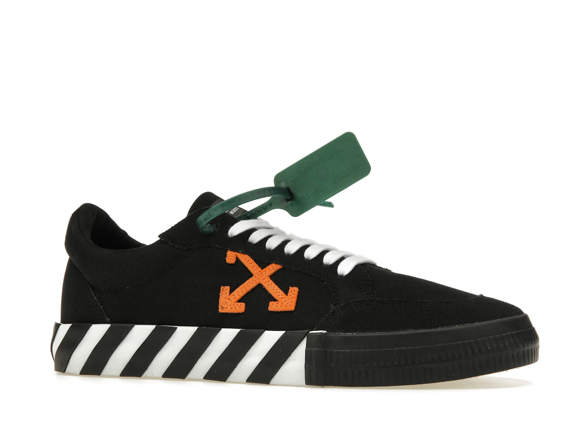 Vue 3 de OFF-WHITE Vulc Low Top Black Orange