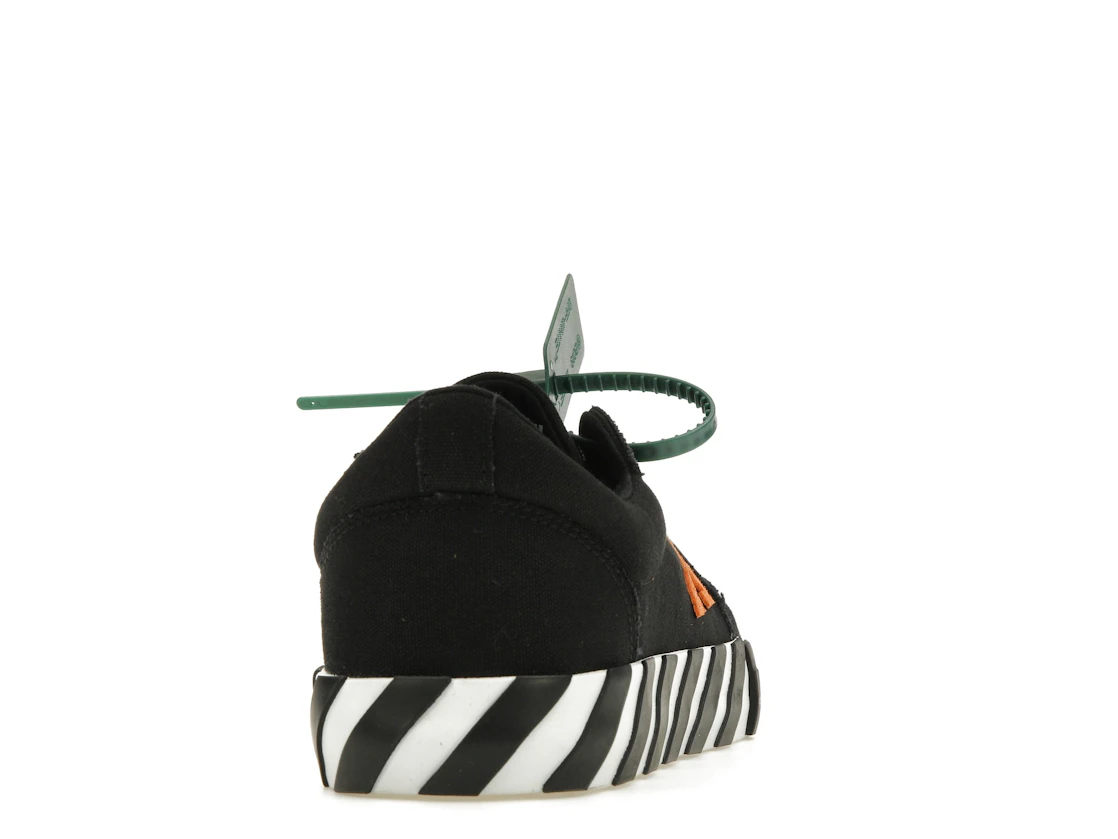 Vue 29 de OFF-WHITE Vulc Low Top Black Orange