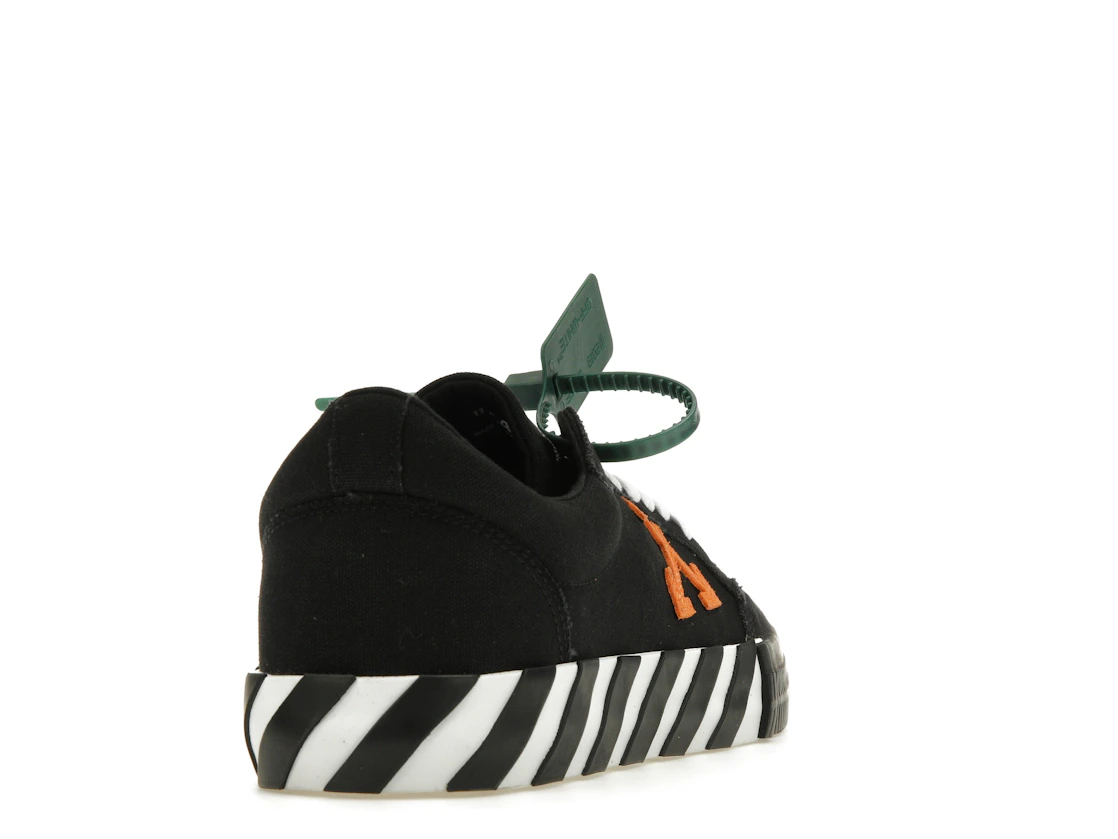 Vue 30 de OFF-WHITE Vulc Low Top Black Orange