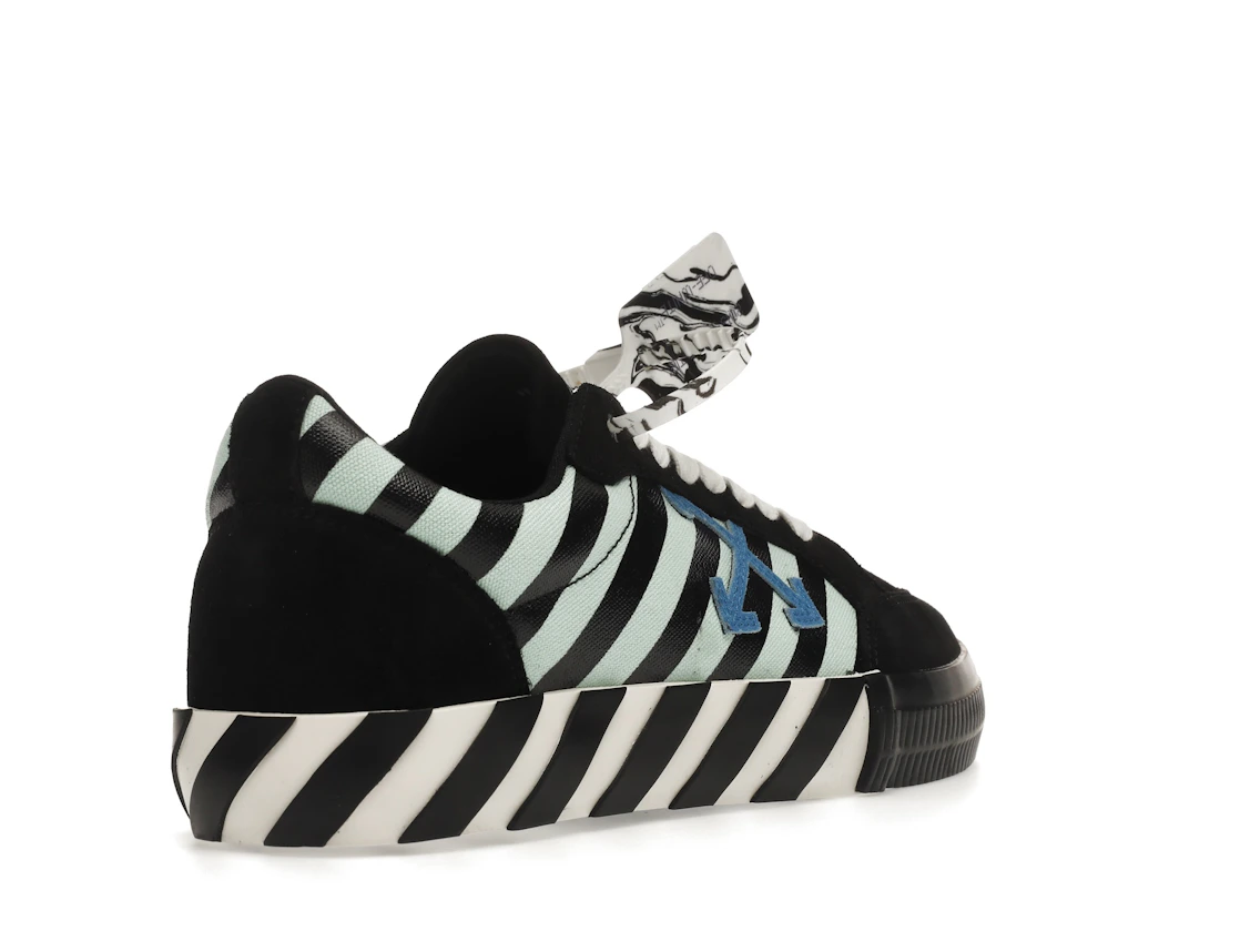 Vue 32 de OFF-WHITE Vulc Low Black Blue Arrow