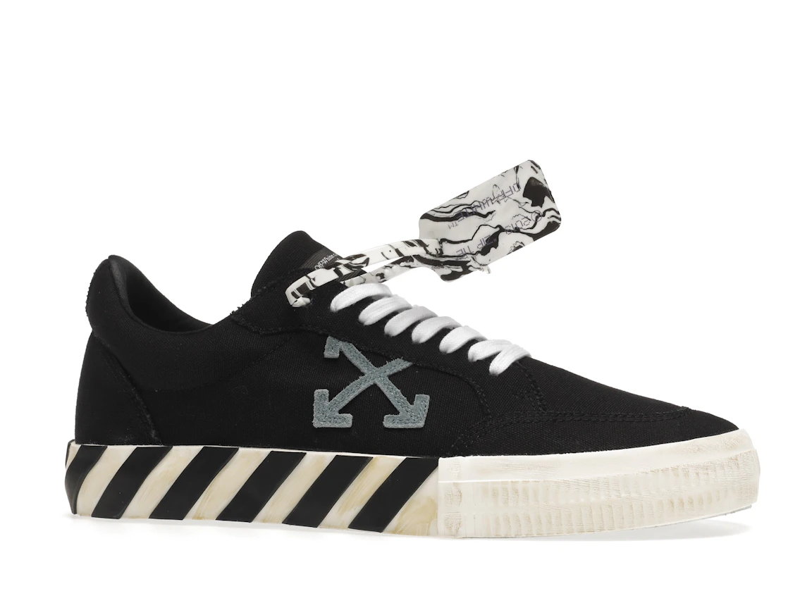 Vue 3 de OFF-WHITE Vulc Low Black Light Blue Arrow
