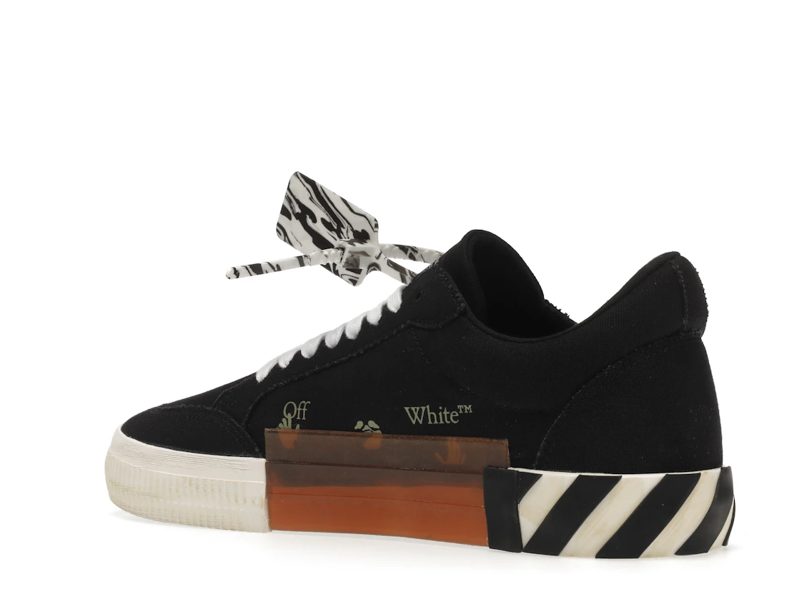 Vue 23 de OFF-WHITE Vulc Low Black Light Blue Arrow