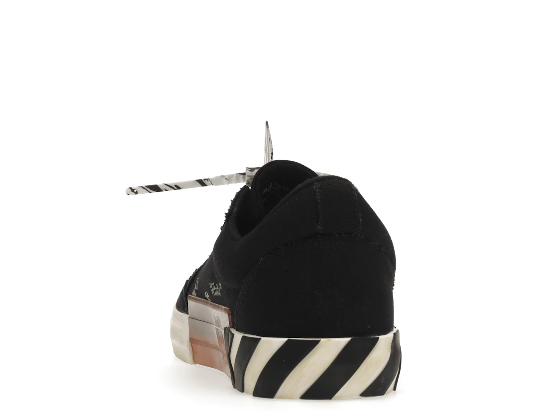 Vue 27 de OFF-WHITE Vulc Low Black Light Blue Arrow