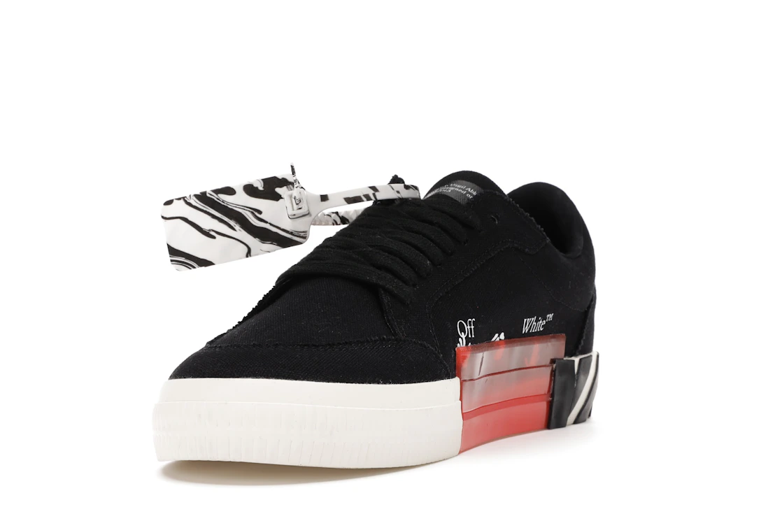 Vue 13 de OFF-WHITE Vulc Low Black Red Arrow FW20