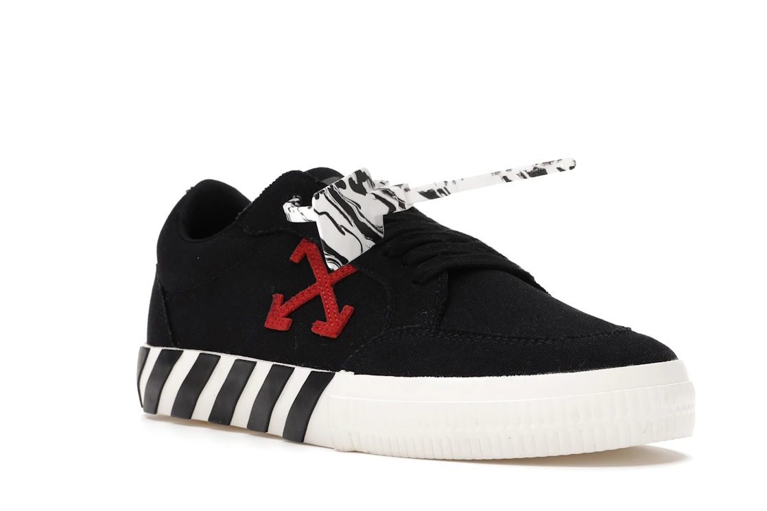 Vue 6 de OFF-WHITE Vulc Low Black Red Arrow FW20