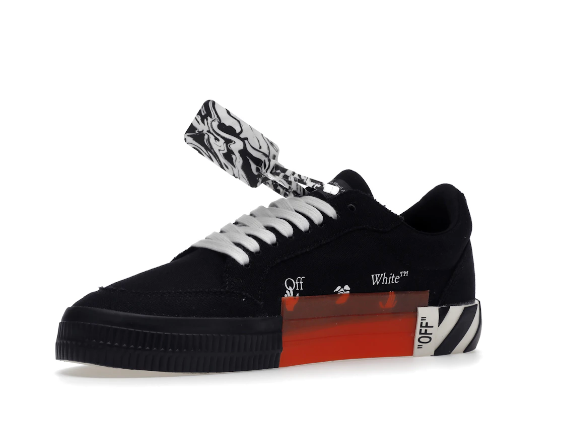 Vue 16 de OFF-WHITE Vulc Low Black White Arrow SS21