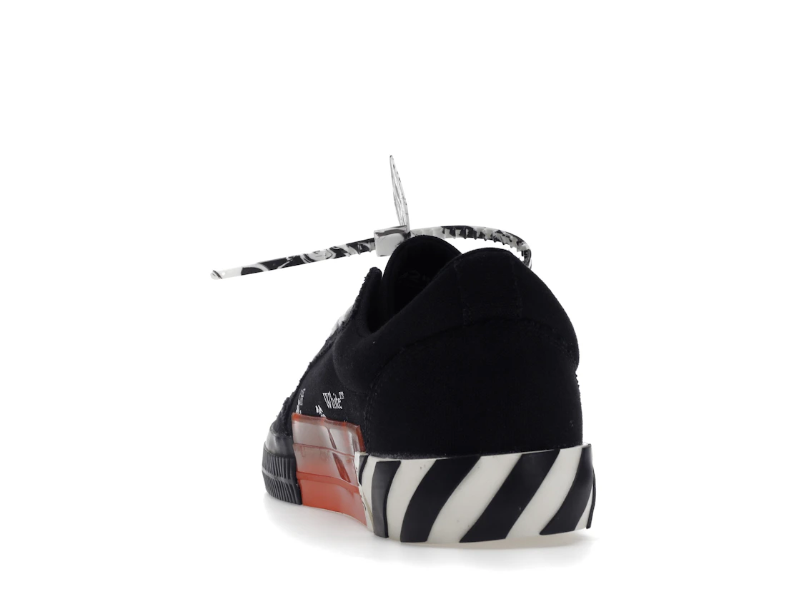 Vue 27 de OFF-WHITE Vulc Low Black White Arrow SS21