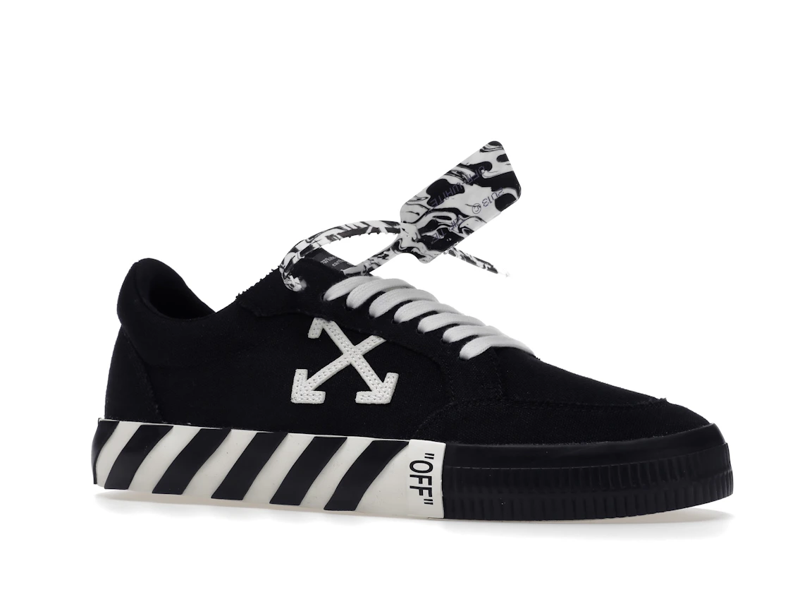 Vue 4 de OFF-WHITE Vulc Low Black White Arrow SS21