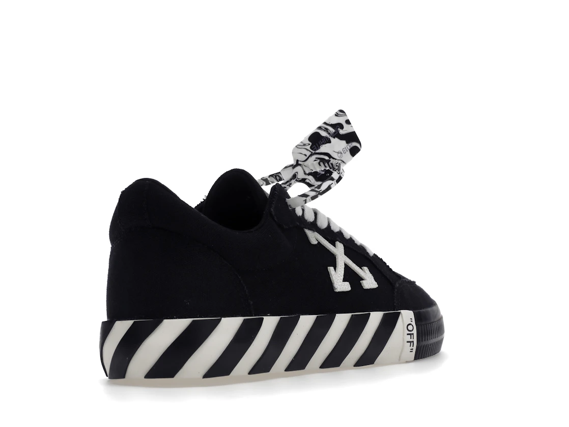 Vue 32 de OFF-WHITE Vulc Low Black White Arrow SS21