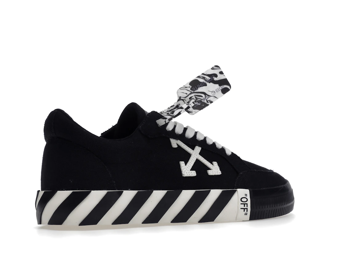 Vue 34 de OFF-WHITE Vulc Low Black White Arrow SS21