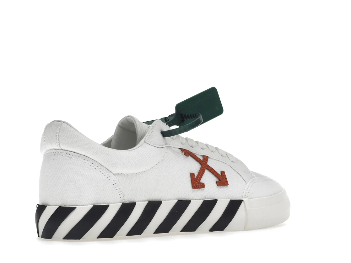 Vue 33 de OFF-WHITE Vulc Low Canvas White Red Arrow Black