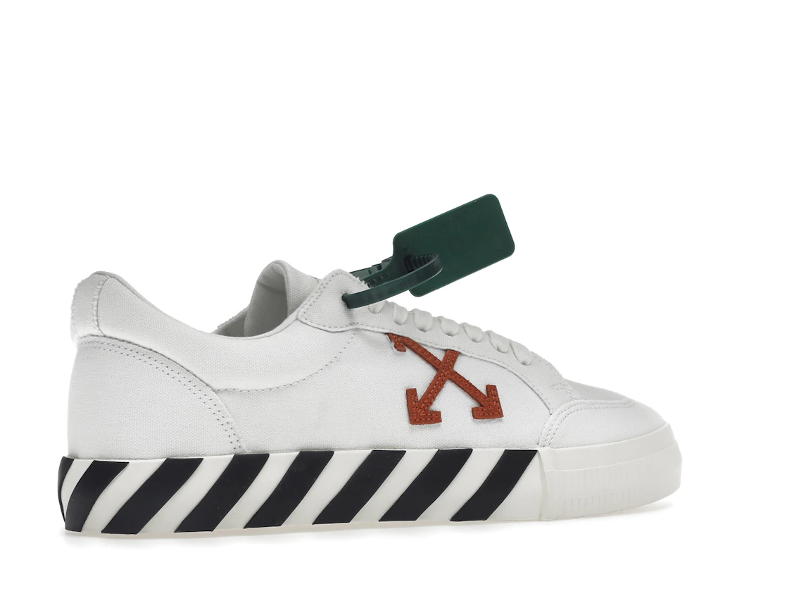 Vue 34 de OFF-WHITE Vulc Low Canvas White Red Arrow Black