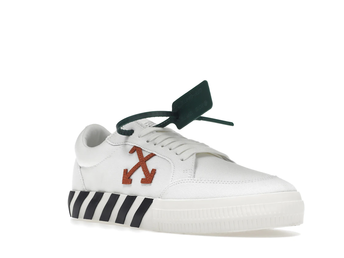 Vue 6 de OFF-WHITE Vulc Low Canvas White Red Arrow Black