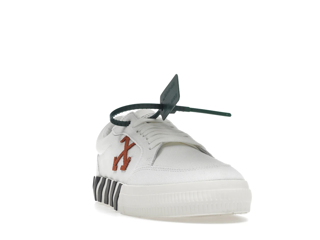 Vue 8 de OFF-WHITE Vulc Low Canvas White Red Arrow Black