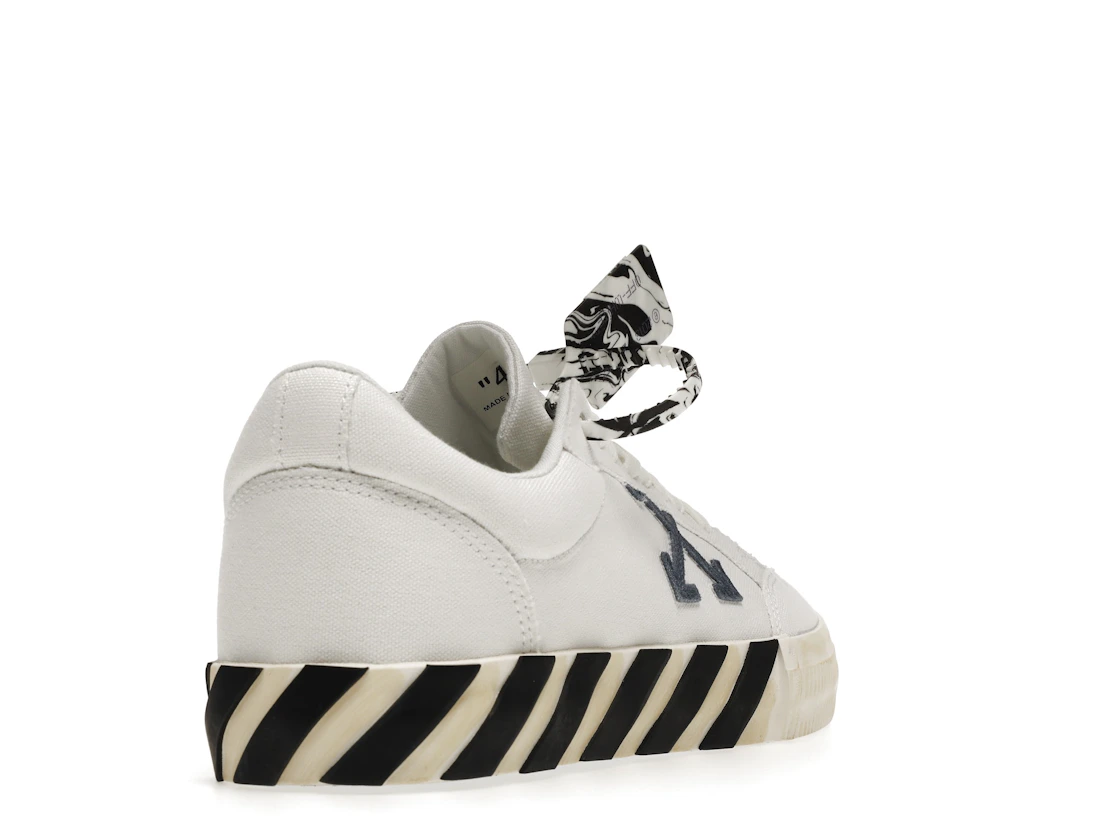 Vue 31 de OFF-WHITE Vulc Low Navy Arrow