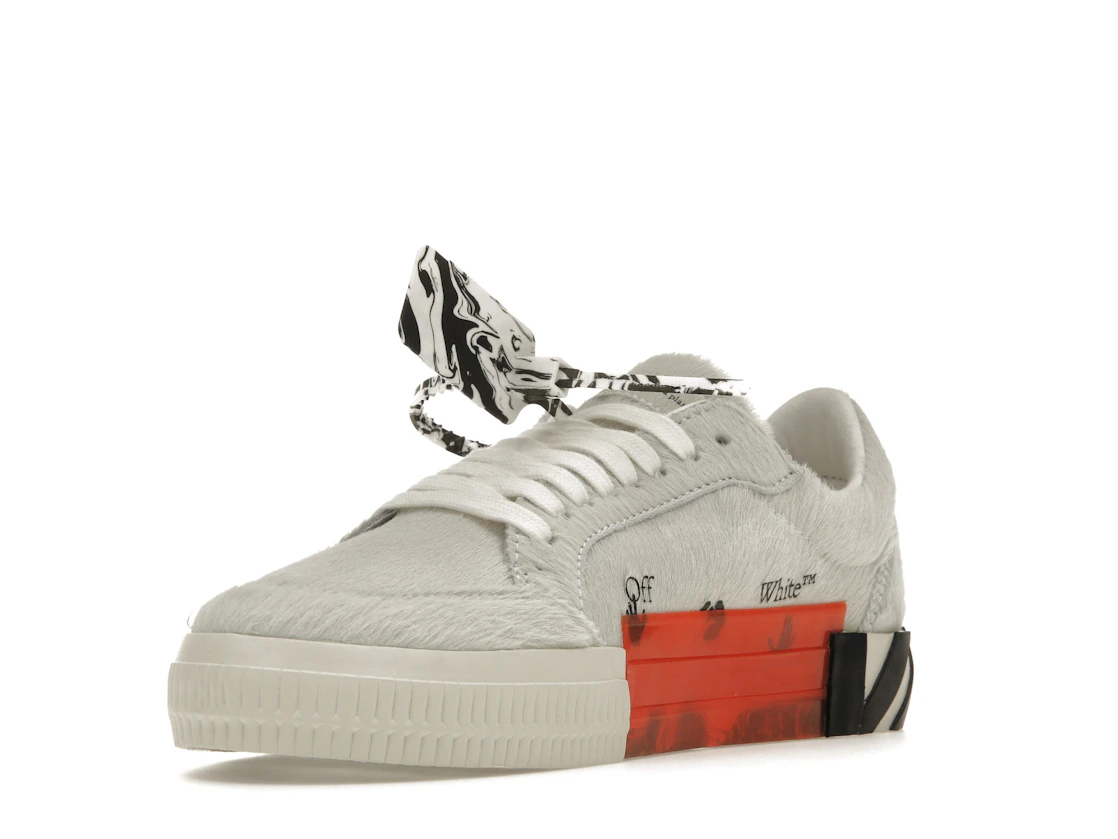 Vue 14 de OFF-WHITE Vulc Low White Black Arrow FW 20