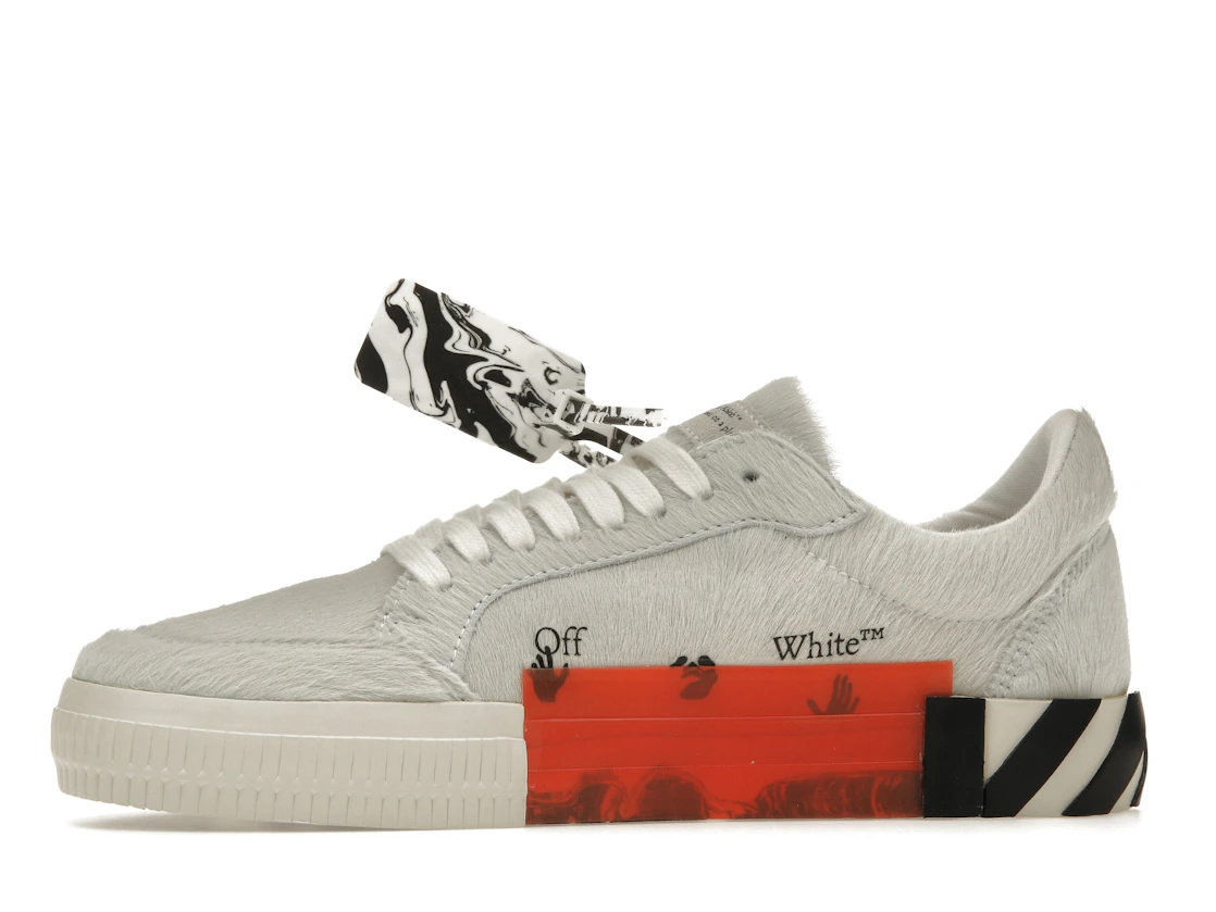 Vue 18 de OFF-WHITE Vulc Low White Black Arrow FW 20