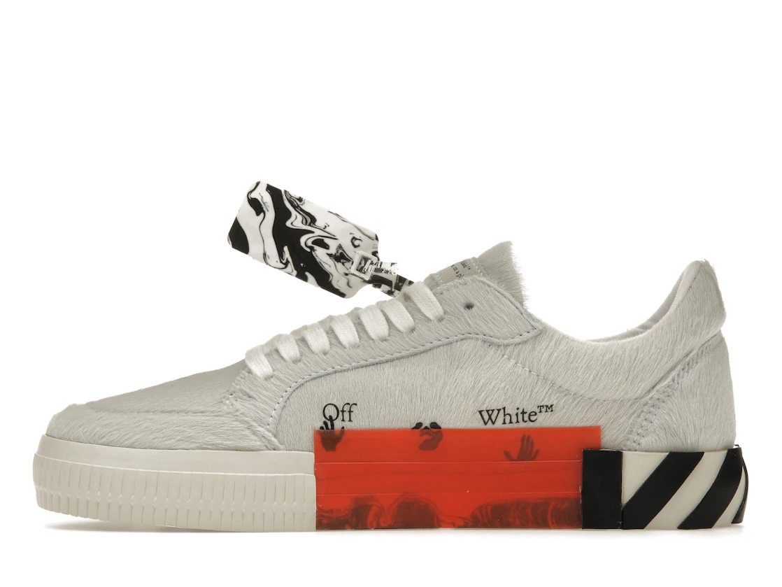 Vue 19 de OFF-WHITE Vulc Low White Black Arrow FW 20