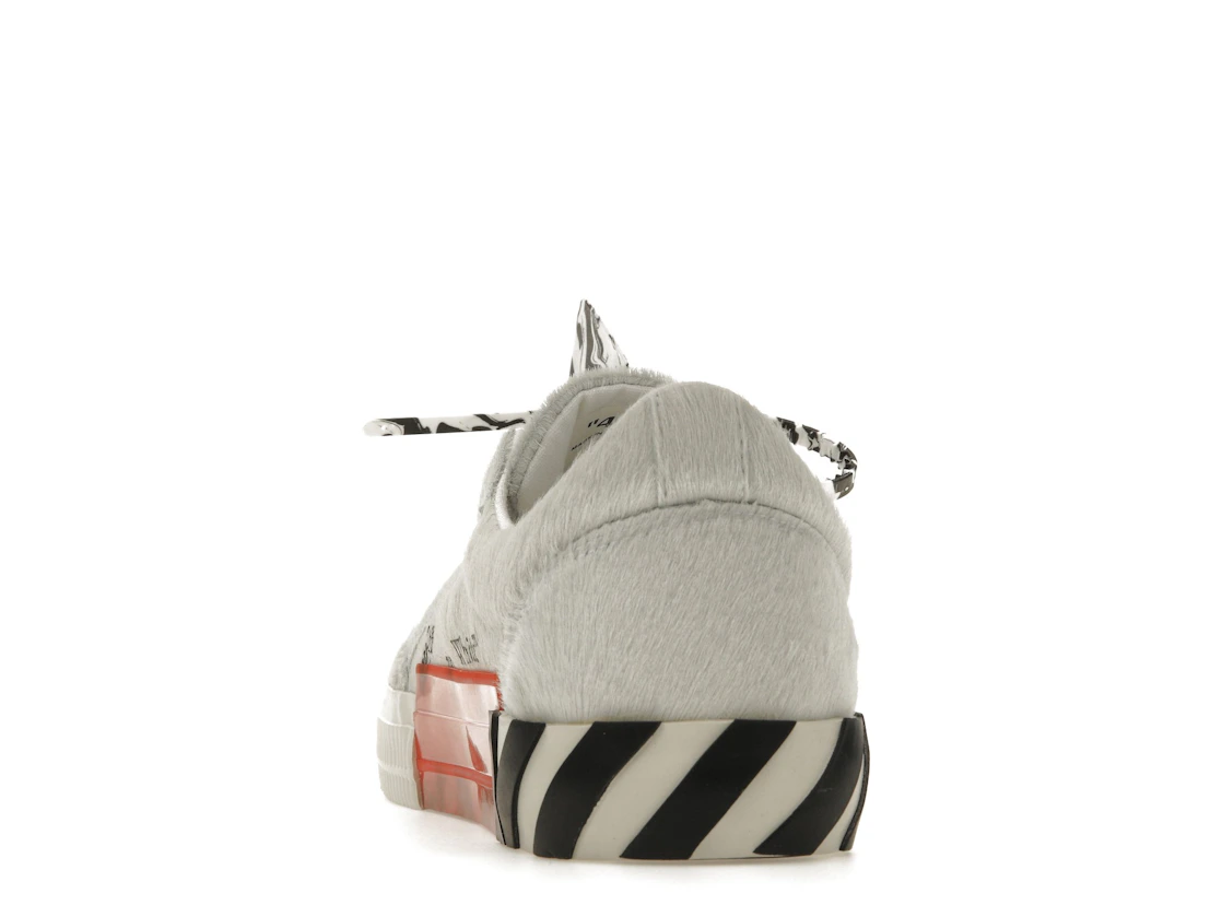 Vue 27 de OFF-WHITE Vulc Low White Black Arrow FW 20
