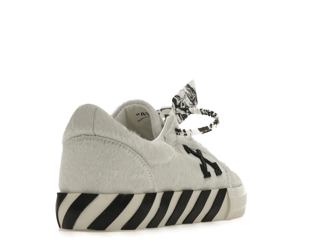 Vue 31 de OFF-WHITE Vulc Low White Black Arrow FW 20