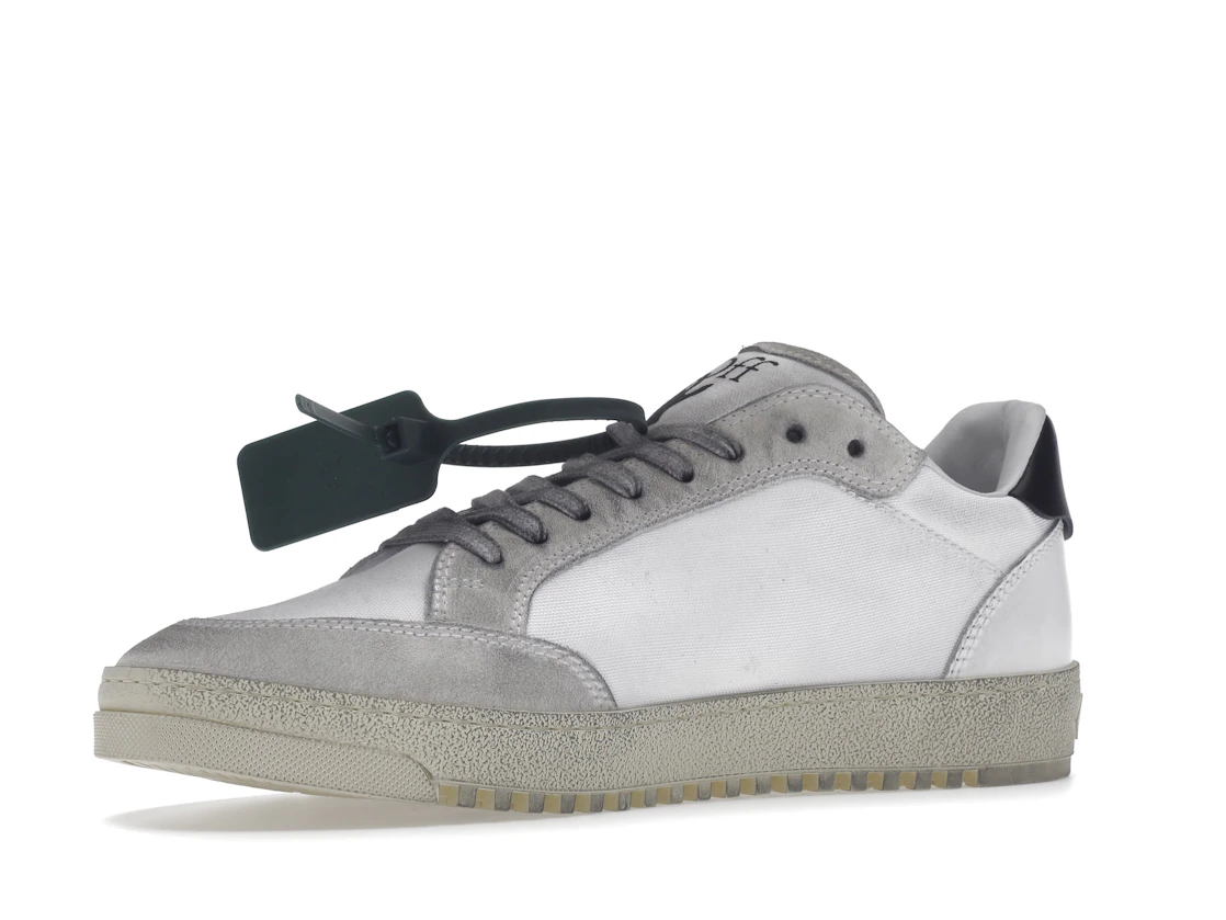Vue 16 de OFF-WHITE Vulcanized 5.0 Low Top Distressed White White