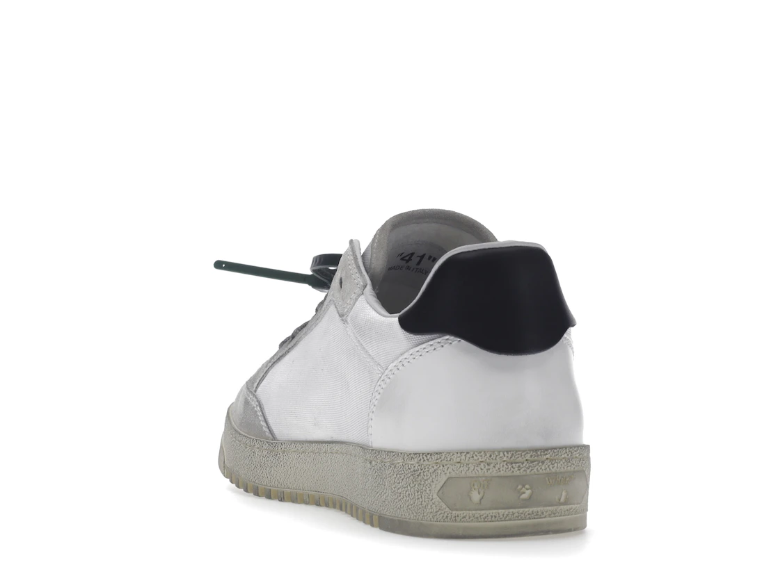 Vue 26 de OFF-WHITE Vulcanized 5.0 Low Top Distressed White White