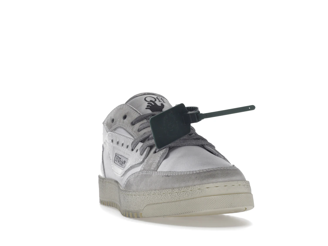 Vue 8 de OFF-WHITE Vulcanized 5.0 Low Top Distressed White White