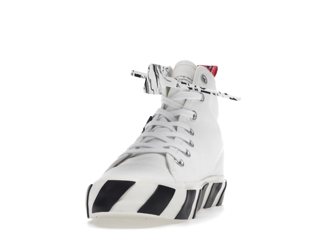 Vue 12 de OFF-WHITE Vulcanized Mid Top Black Arrow