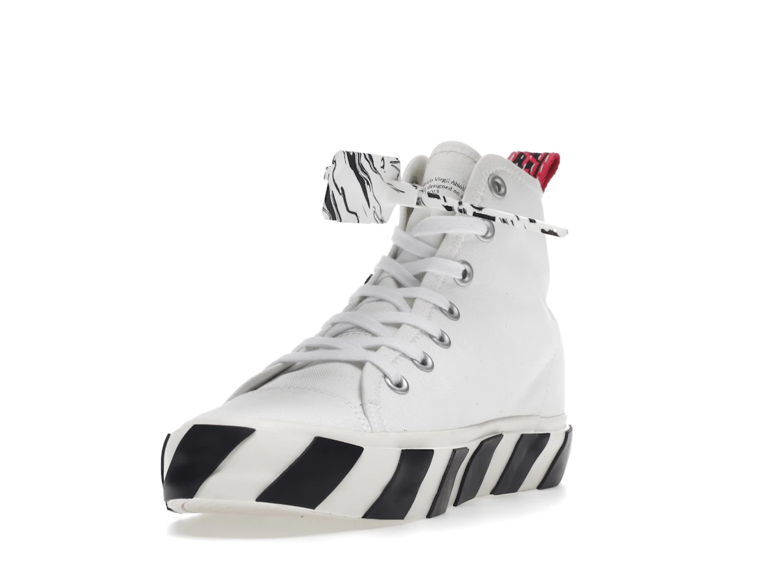 Vue 13 de OFF-WHITE Vulcanized Mid Top Black Arrow