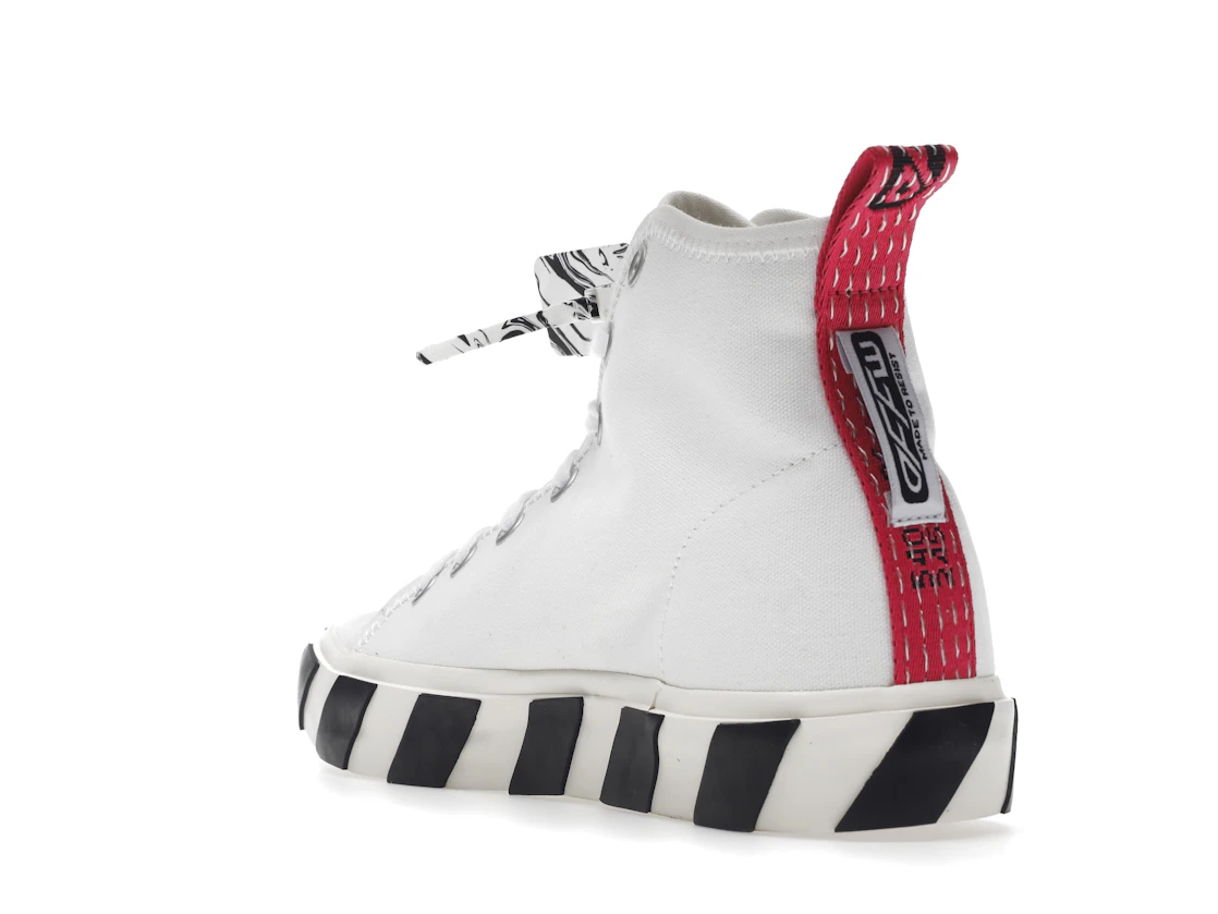 Vue 25 de OFF-WHITE Vulcanized Mid Top Black Arrow