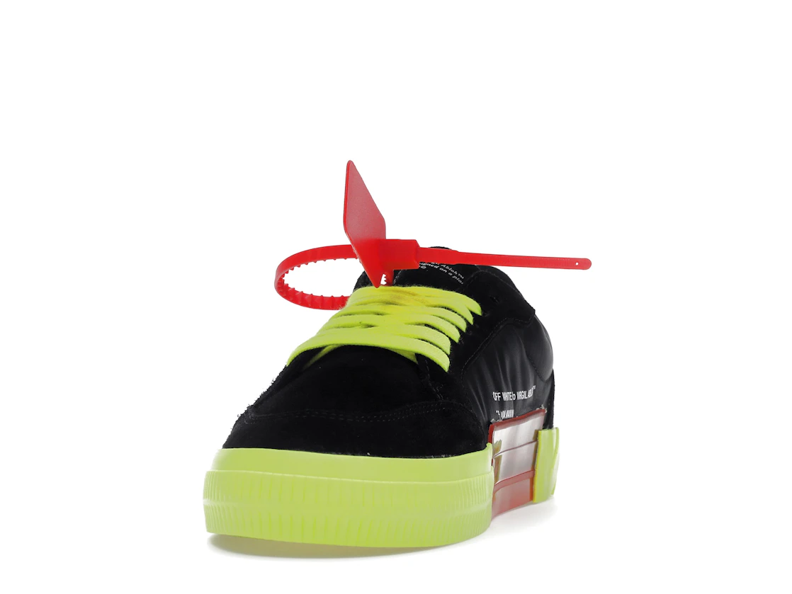 Vue 12 de Off-White Low Vulc Black Fluo Yellow