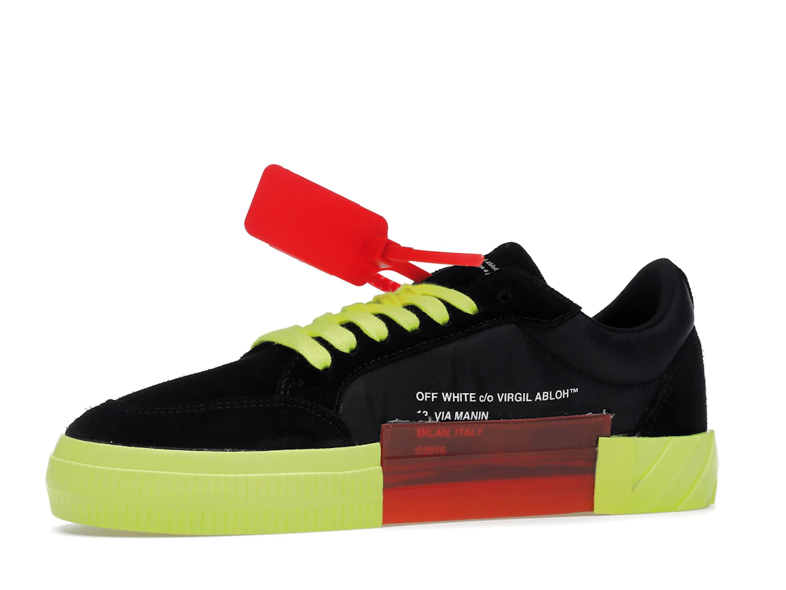 Vue 17 de Off-White Low Vulc Black Fluo Yellow