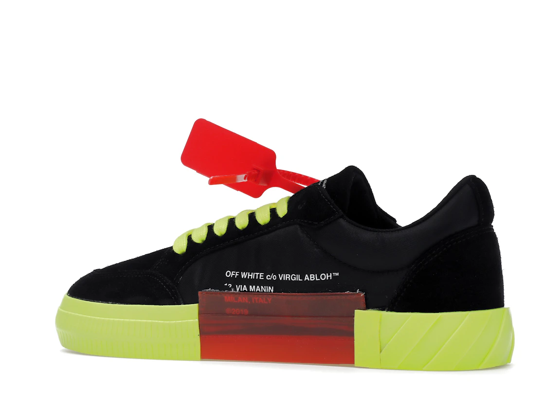 Vue 22 de Off-White Low Vulc Black Fluo Yellow